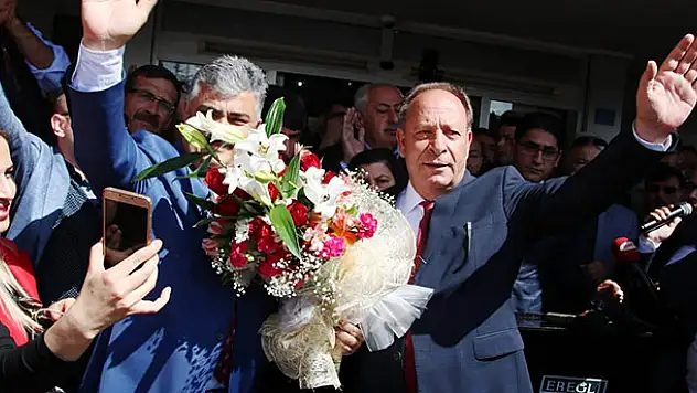 Ereğli'de Başkan Oprukçu görevini devraldı