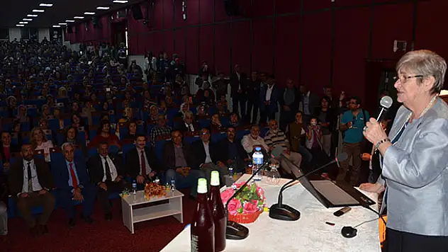 Ereğli'de Canan Karatay izdihamı