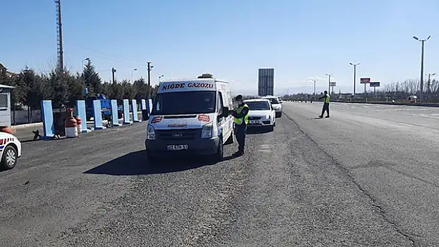 Ereğli'de jandarmadan denetim ve radar uygulaması