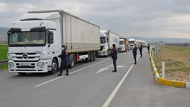 Ereğli'de jandarmanın koronavirüs denetimleri sürüyor
