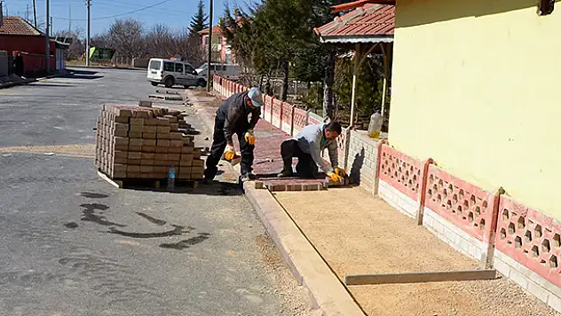 Ereğli'de kaldırım çalışmaları sürüyor