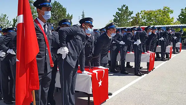 Ereğli'de polis adaylarının mezuniyet sevinci
