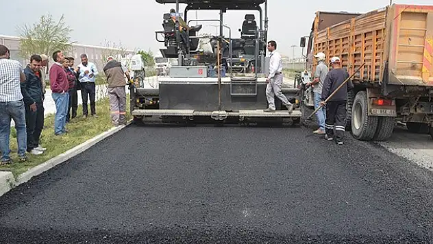 Ereğli'de sıcak asfalt yapımı başladı