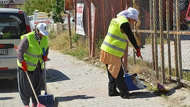 Ereğli'de Temizliğe Kadın Eli Değdi