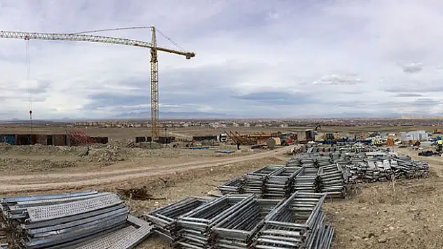 Ereğli'de TOKİ inşaatı hızla devam ediyor
