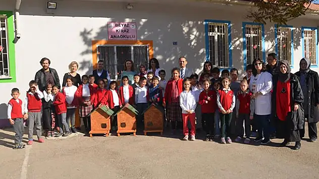 Ereğli'nin kedi köpek barınakları öğrencilere teslim