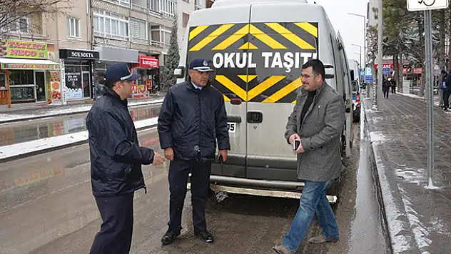 Ereğli zabıtasından okul servislerine denetim
