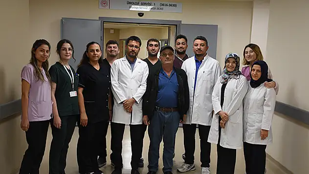 Erken teşhis hayat kurtardı! 58 yaşındaki hasta Konya Şehir Hastanesi'nde kanseri yendi 
