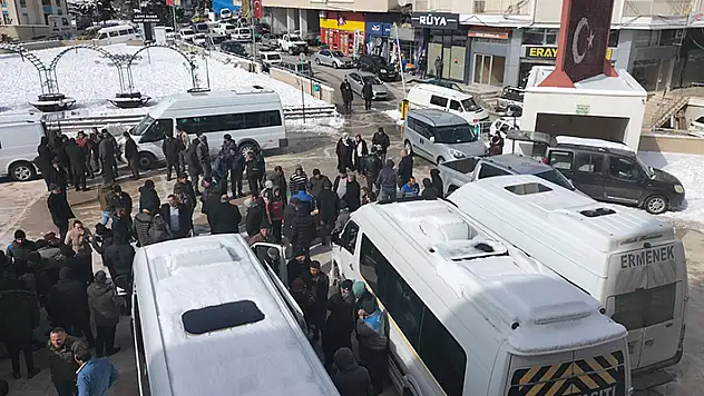 Ermenek'te 15'i emekli madenci, 50 gönüllü deprem bölgesine gitti

