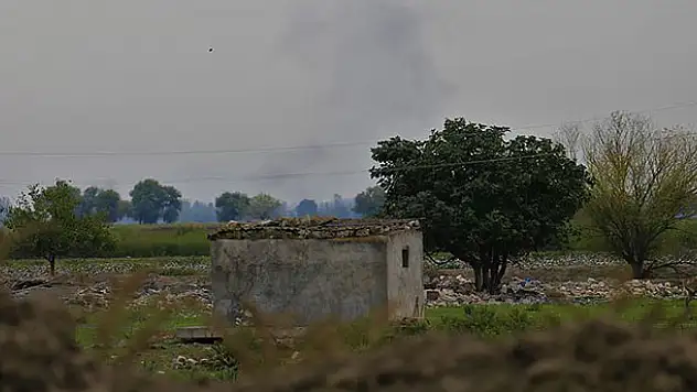 Ermenistan, Azerbaycan'daki şehir ve köyleri bombalıyor