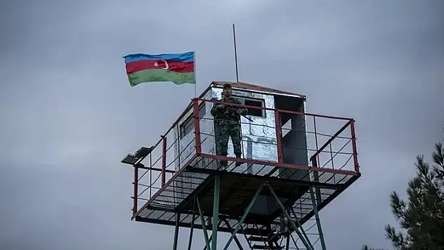 Ermenistan-Azerbaycan sınırında çatışma çıktı
