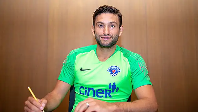 Ertuğrul Kasımpaşa'ya gitti