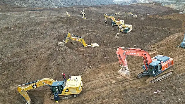 Erzincan'ın İliç ilçesindeki maden göçüğünde arama faaliyetleri durduruldu
