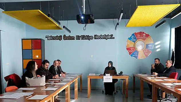 Erzincan'da deneyap çalıştayı ile gençlere teknoloji vurgusu