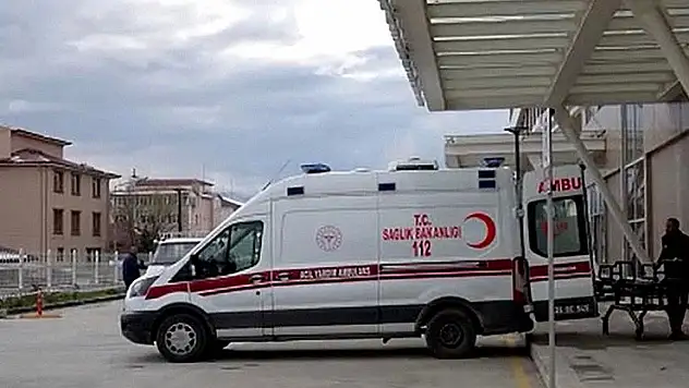 Erzincan'da otomobil ile motosiklet çarpıştı: 1 ölü