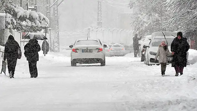 Erzurum, Ağrı, Kars ve Ardahan martta yeniden karla kaplandı
