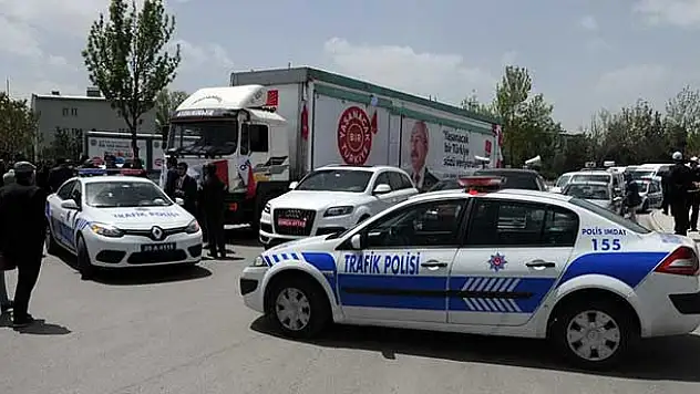 Erzurum'daki 'CHP'nin seçim tırı' tartışması