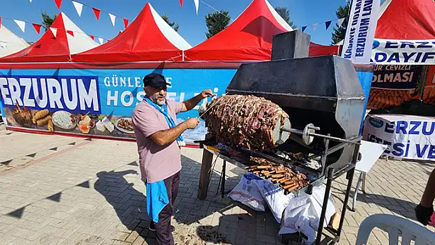 Erzurum'un yöresel lezzetleri Konya'da görücüye çıktı

