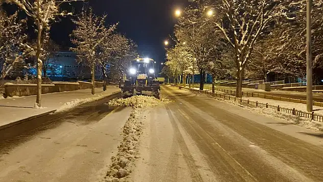 Erzurum'da 164 köyü kapalı, termometreler -13'ü gösterdi

