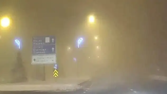 Erzurum'da hava ulaşımına sis engeli: Uçaklar Trabzon'a yönlendirildi
