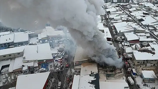 Erzurum'da Keresteciler Sitesi'nde çıkan yangında 2 kişi öldü, 6 kişi yaralandı