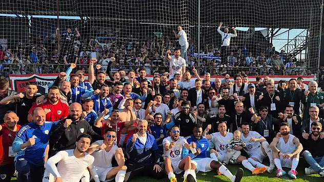 Erzurumspor, 5 yıl sonra Süper Lig'e döndü