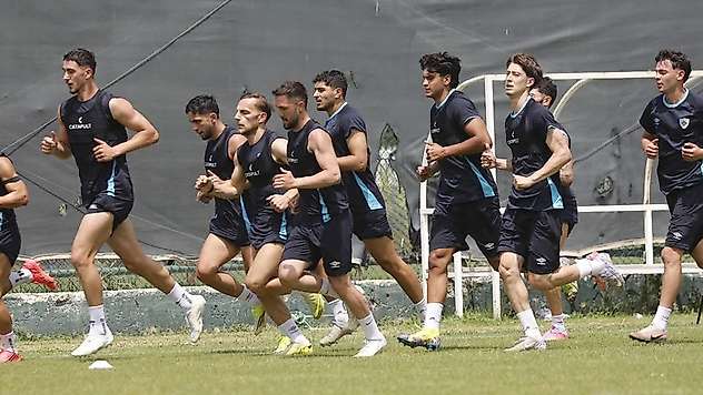 Erzurumspor sezona evinde hazırlanıyor