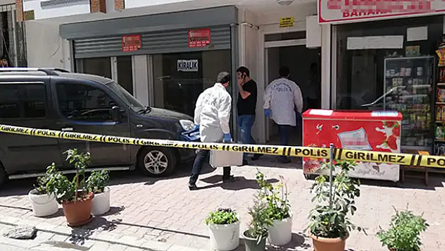 Esenyurt'ta anne ve kızına evinde silahlı saldırı
