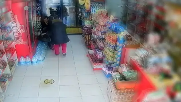 Esenyurt'ta bakkala giden 12 yaşındaki çocuk yumruklu saldırıya uğradı
