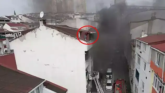 Esenyurt'ta can pazarı! Çatıya çıktı, kurtarılmayı bekledi

