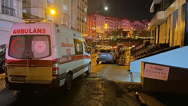 Esenyurt'ta lüks sitenin 23. katından düşen yabancı uyruklu şahıs hayatını kaybetti
