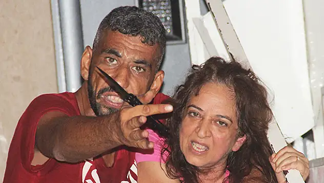 Eşi fuhuş çetesinin eline düşünce...