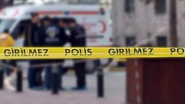 Eşi ve kızını öldürüp intihar etti