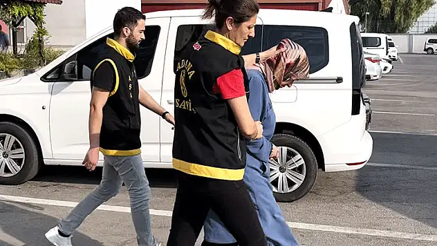 Eşini zehirleyerek öldürdüğü iddiasıyla tutuklu yargılanırken tahliye edilen sanık, yeniden tutuklandı