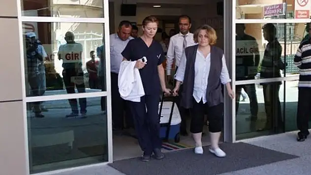 Eşinin kalbini elleriyle taşıdı
