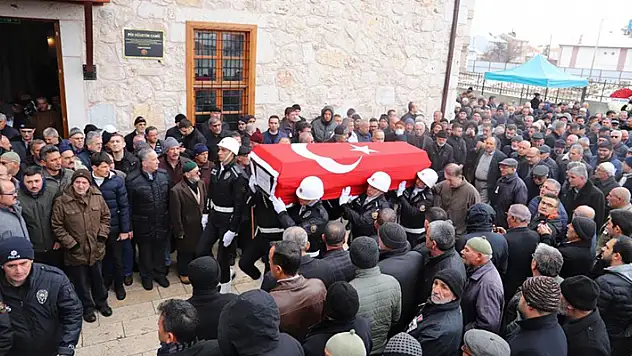 Eski Bakan Vefa Tanır, Konya'da son yolculuğa uğurlandı
