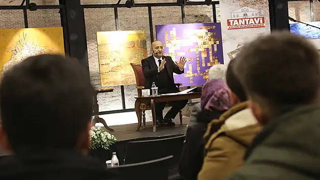 Eski Başbakan Yardımcısı Yalçın Akdoğan,  Meram'da gençlerle buluştu