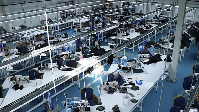Eski cezaevi 100 kadının çalıştığı tekstil fabrikasına dönüştü
