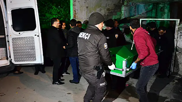 Eski kız arkadaşını öldürdü ardından intihar etti