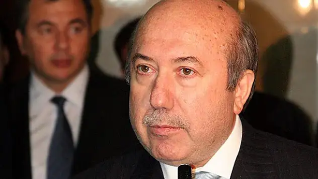 Eski Maliye Bakanı Unakıtan vefat etti