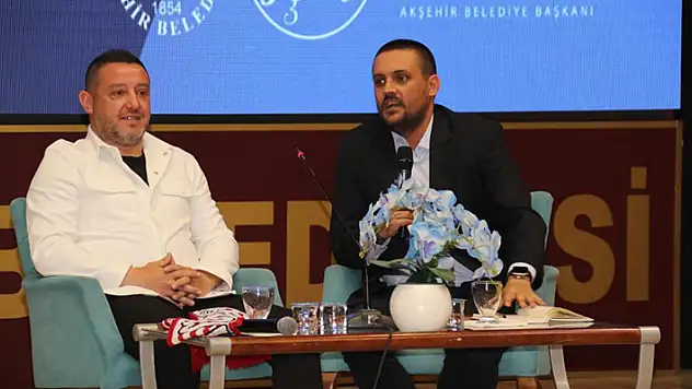 Eski Milli Futbolcu Nihat Kahveci Akşehirlilerle buluştu
