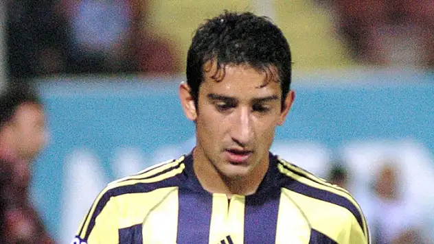 Eski milli futbolcu Serhat Akın Beykoz'da uğradığı silahlı saldırıda ayağından yaralandı
