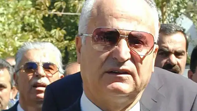 Eski Milli Savunma Bakanı ve 23. Dönem MHP Kayseri Milletvekili Çakmakoğlu hayatını kaybetti