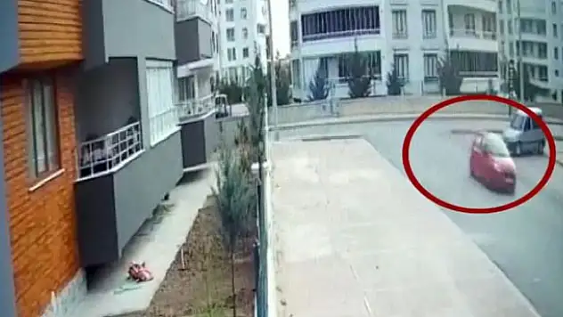 Eski nişanlısı ile annesini öldürdükten sonra intihar eden zanlı, takip için parayla adam tutmuş