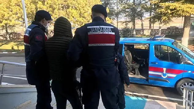 Eskişehir'de çaldığı 150 bin liralık tarım aletini internet üzerinden Konyalı çiftçiye sattı
