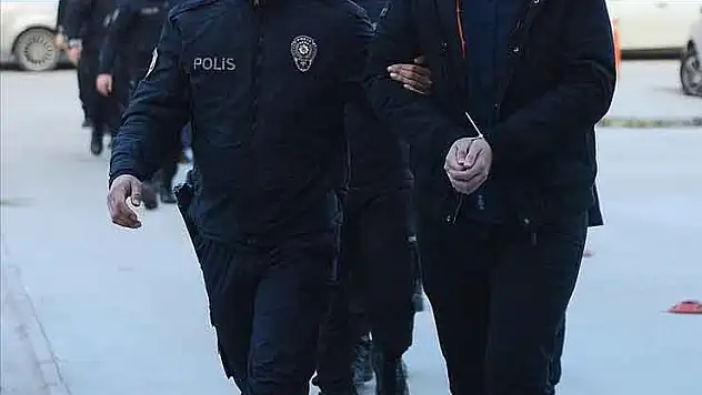Eskişehir merkezli yasa dışı bahis ve dolandırıcılık operasyonunda 56 zanlı yakalandı