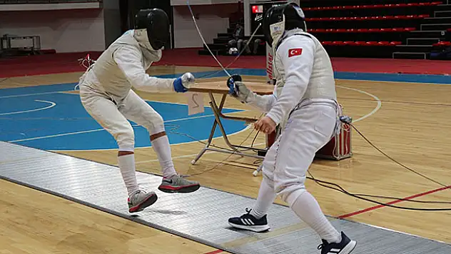 Eskrimde Veteranlar Türkiye Şampiyonası yapıldı