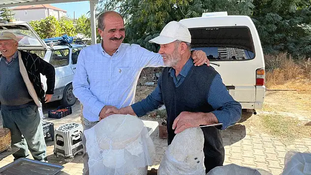 Esnafla bir araya geldi
