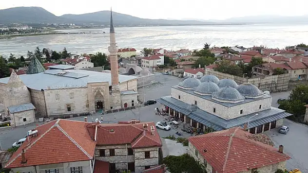 Eşrefoğlu Süleyman Bey Bedesteni tarihi kimliğine yeniden bürünüyor
