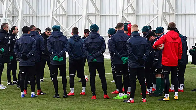 Eto'o ilk antrenmanına çıktı